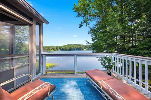 54 Emerald Dr, Hillsborough, NH 03244
