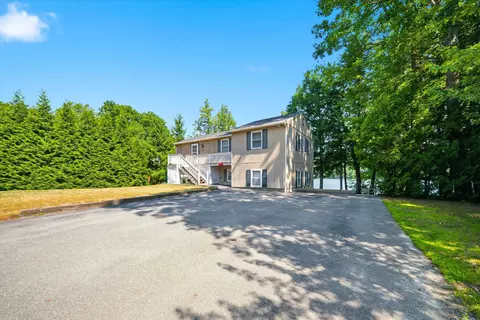 54 Emerald Dr, Hillsborough, NH 03244