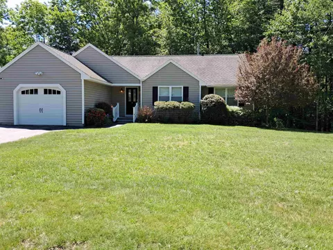 4 Sterling Way, Hudson, NH 03051