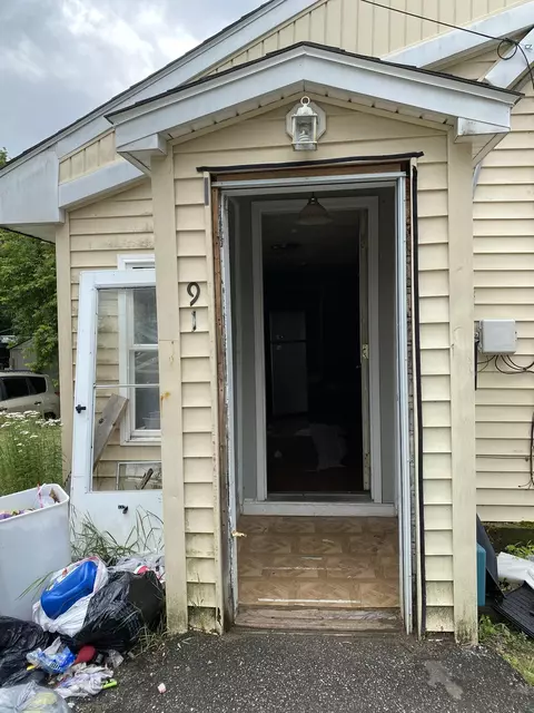 91 Munroe St, Franklin, NH 03235