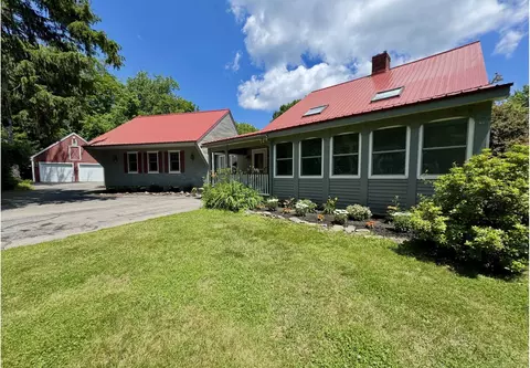 1 Heritage Dr, Rollinsford, NH 03869