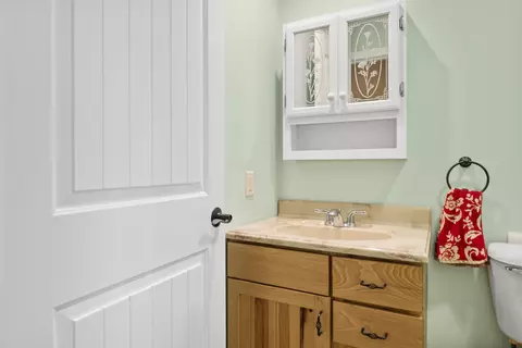 Bath - 397 Wentworth Rd, Lunenburg, VT 05906 photo 1 of 4