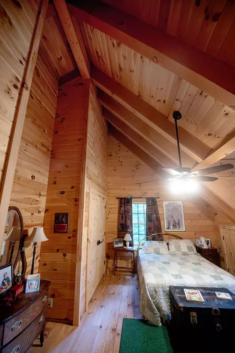 Bedroom - 482 E Dover Rd, Wardsboro, VT 05355 photo 6 of 8