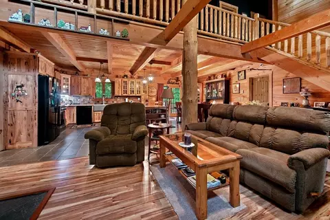 Living - 482 E Dover Rd, Wardsboro, VT 05355 photo 1 of 2