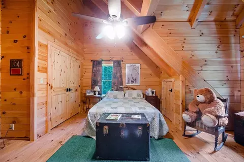 Bedroom - 482 E Dover Rd, Wardsboro, VT 05355 photo 4 of 8