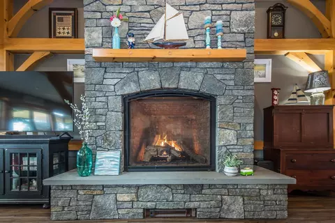 Living - 2996 Rte 30 N, Bomoseen, VT 05732 photo 4 of 5
