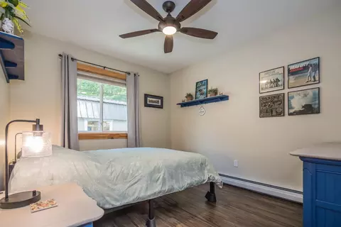 Bedroom - 2996 Rte 30 N, Bomoseen, VT 05732 photo 1 of 6