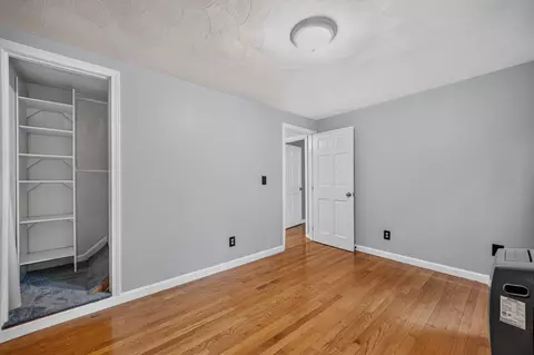 Bedroom - 9 Stowecroft Dr, Hampton, NH 03842 photo 4 of 4