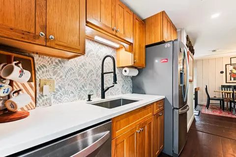 Kitchen - 2 Draper Mill Rd, Grantham, NH 03753 photo 2 of 5