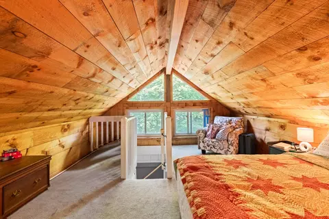 Bedroom - 2 Draper Mill Rd, Grantham, NH 03753 photo 7 of 10