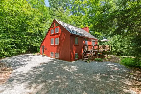 2 Draper Mill Rd, Grantham, NH 03753
