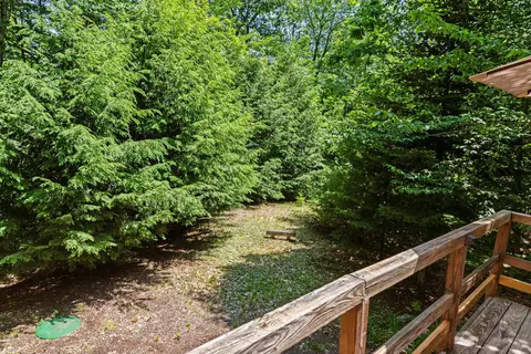 Exterior - 2 Draper Mill Rd, Grantham, NH 03753 photo 5 of 10