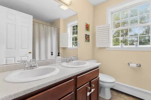 Bath - 49 Wallace Dr, Dover, NH 03820 photo 2 of 3