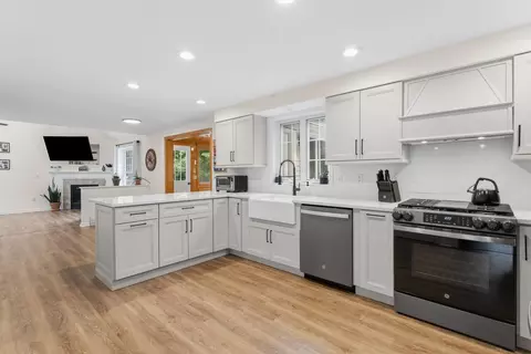 Kitchen - 49 Wallace Dr, Dover, NH 03820 photo 8 of 8