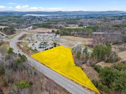 21 Sawmill Rd, Gilford, NH 03249