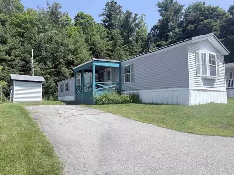 19 Hilltop Manor Mobile Home Park, Littleton, NH 03561