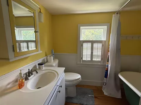 Bath - 53 Commonwealth Ave, Hyde Park, VT 05655 photo 1 of 1