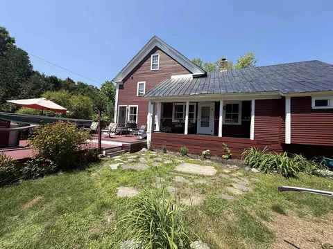 Exterior - 53 Commonwealth Ave, Hyde Park, VT 05655 photo 4 of 10