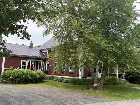 Exterior - 53 Commonwealth Ave, Hyde Park, VT 05655 photo 3 of 10