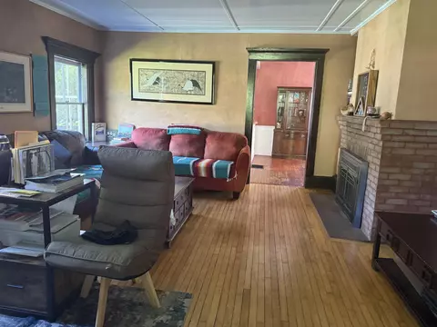 Living - 53 Commonwealth Ave, Hyde Park, VT 05655 photo 2 of 3