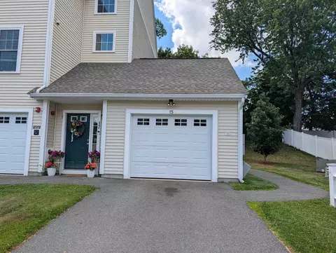 15 Bennett St, Nashua, NH 03064