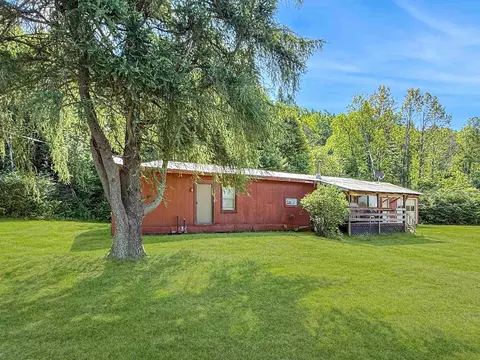 1116 Halls Stream Rd, Pittsburg, NH 03592