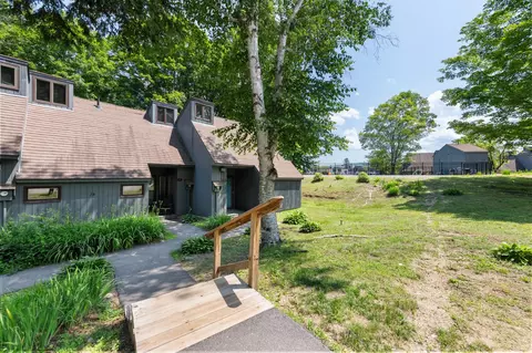 28 Tripplewood Rd #5, Campton, NH 03223