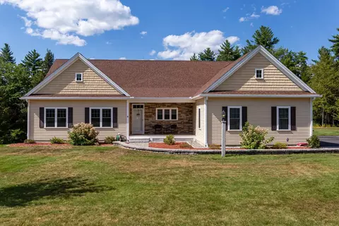 9 Windy Hollow Cir, Merrimack, NH 03054