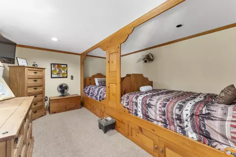 Bedroom - 36 Beaver St, Winhall, VT 05340 photo 7 of 7