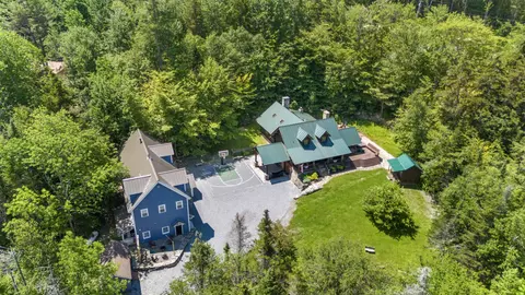 36 Beaver St, Winhall, VT 05340