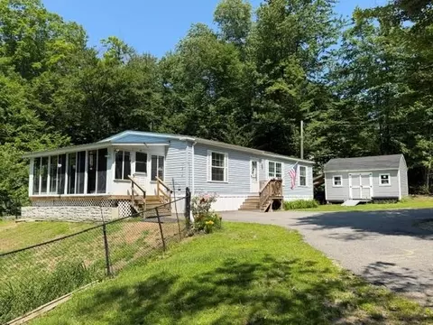 243 Buckley Rd, Weare, NH 03281
