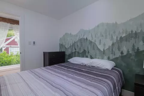 Bedroom - 85 Route 100, Dover, VT 05356 photo 6 of 11