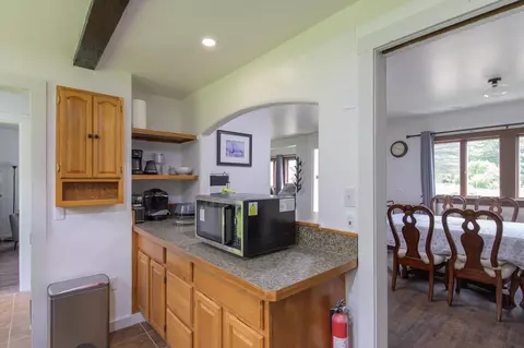 Kitchen - 85 Route 100, Dover, VT 05356 photo 2 of 6
