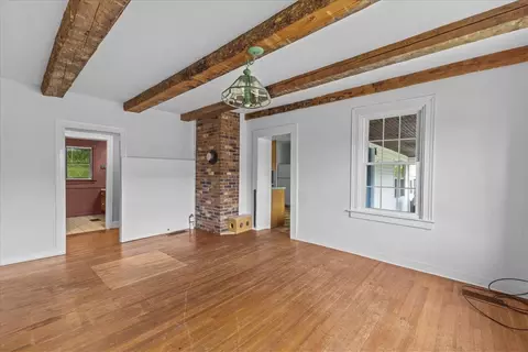 Living - 63 River Rd, Underhill, VT 05489 photo 3 of 4