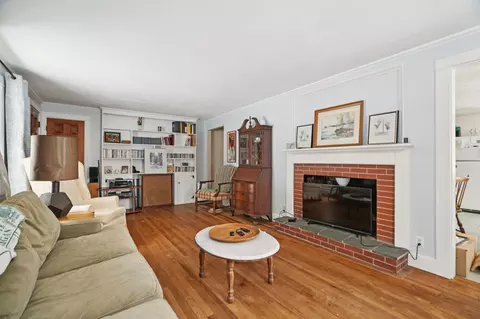Living - 87 Fairground Rd, Springfield, VT 05156 photo 2 of 4
