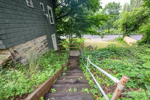 Exterior - 449 W River Rd, Hooksett, NH 03106 photo 2 of 6