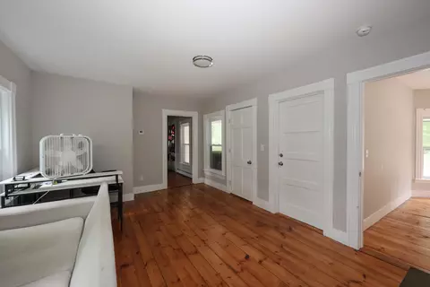 Entry Way - 449 W River Rd, Hooksett, NH 03106 photo 1 of 4