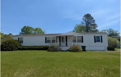 32 Skyline Dr, Rochester, NH 03867