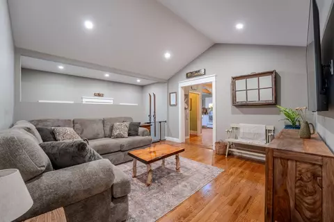3421 River Rd, Bridgewater, NH 03264