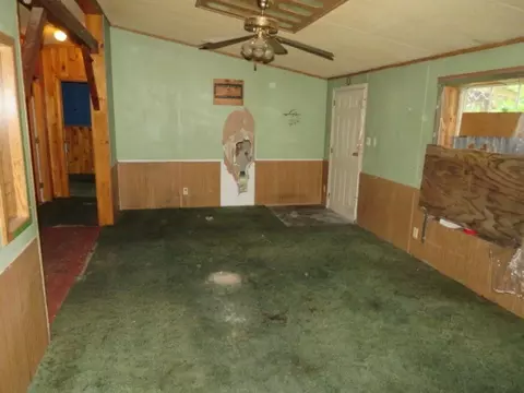 Living - 229 Longmoore Dr, Ryegate, VT 05042 photo 2 of 2