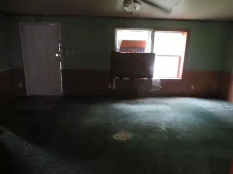 Living - 229 Longmoore Dr, Ryegate, VT 05042 photo 1 of 2