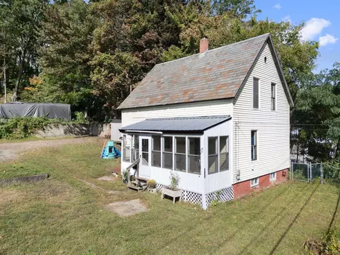 455 S Main St, Brattleboro, VT 05301
