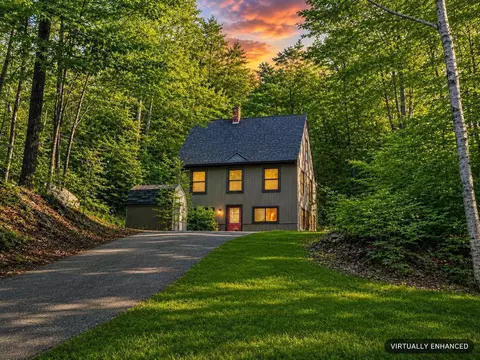 149 Alpstrausse, Intervale, NH 03845