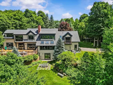 269 Billings Hill Rd, Stowe, VT 05672