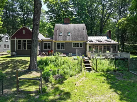 Exterior - 7 High St, Brandon, VT 05733 photo 6 of 13