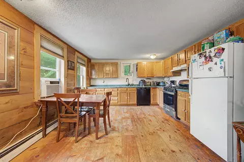 Kitchen - 893 2nd Nh Tpke, Unity, NH 03773 photo 1 of 5