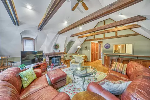 4 Prospect Hill Rd #24, Sunapee, NH 03782