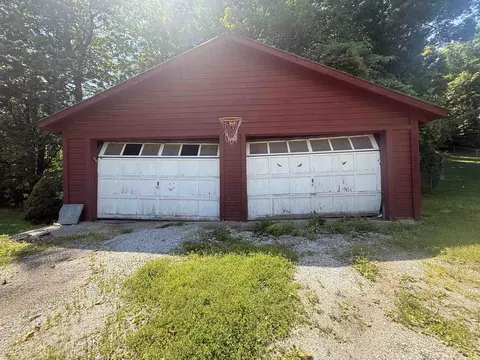 Exterior - 48-50 Taylor Hill Rd, Proctor, VT 05765 photo 2 of 4