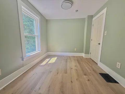 Bedroom - 48-50 Taylor Hill Rd, Proctor, VT 05765 photo 1 of 3