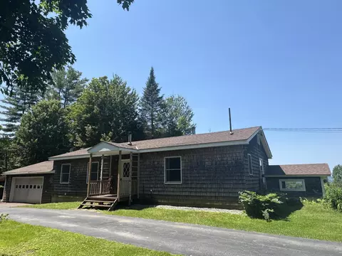 Exterior - 806 Maple Hill Rd, Plainfield, VT 05667 photo 2 of 22